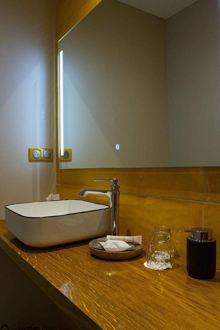 Le Terminus Hotel Tournus Luaran gambar